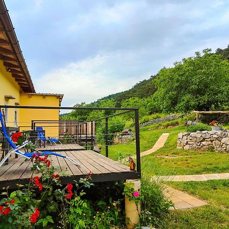 Homestead Zavadlal - Domacija Zavadlal Komen المظهر الخارجي الصورة